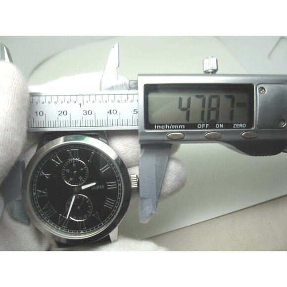 New W/O Tag Guess Stell 50m WR Analog Day/Date 47mm Dial Watch (C759) - Picture 4 of 11